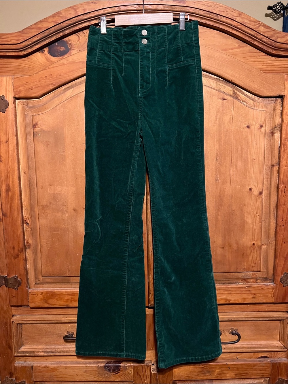 Avec Les Filles High Waist Sculpt Flared Corduroy Trouser--Sz 8